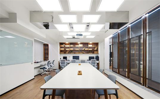 上海禪意極簡辦公室裝修風格，